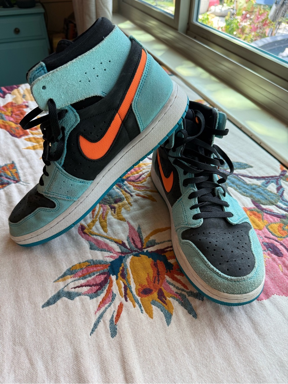 Nike Air Jordan 1 Zoom CMFT 2 in "Bleached Aqua/Bright Citrus"